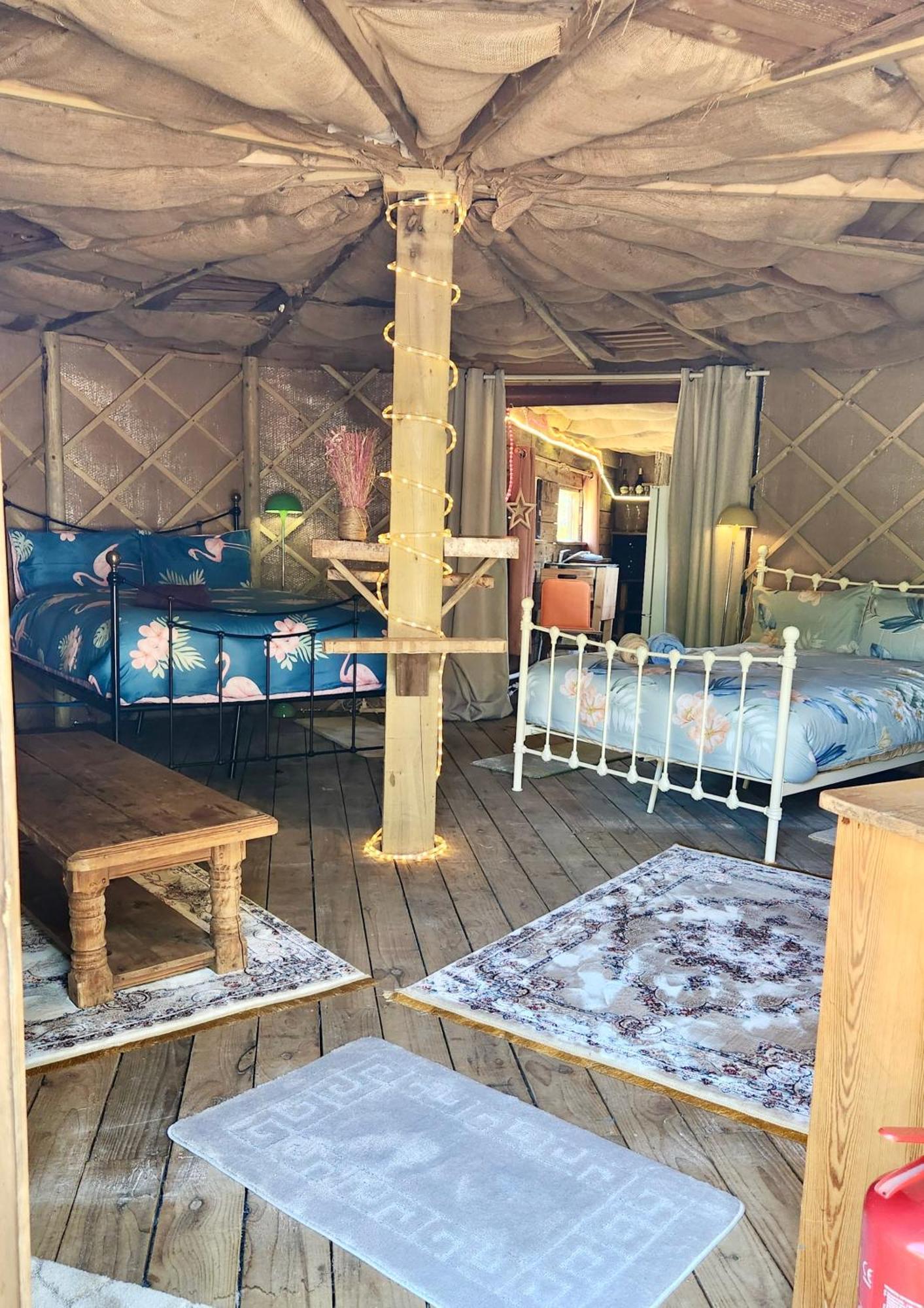 로섬 Vigo Retreat Boat Yurt B&B 외부 사진