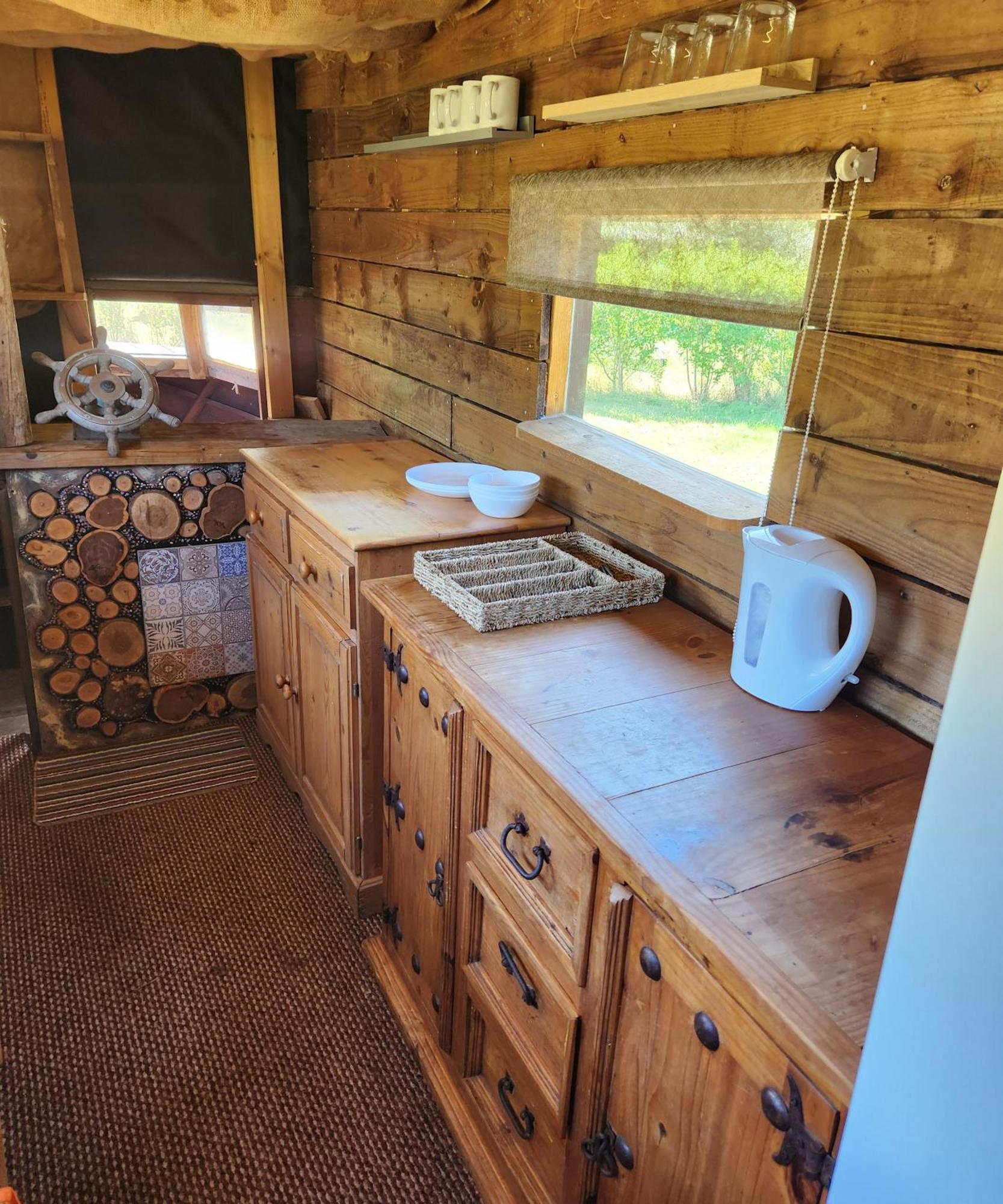 로섬 Vigo Retreat Boat Yurt B&B 외부 사진